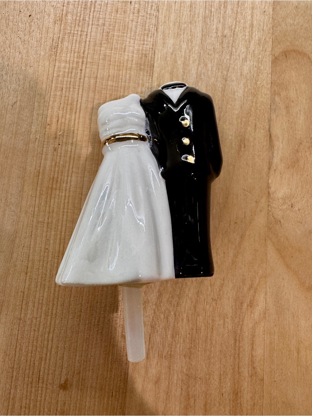 Nora Fleming mini bride and groom, wedding